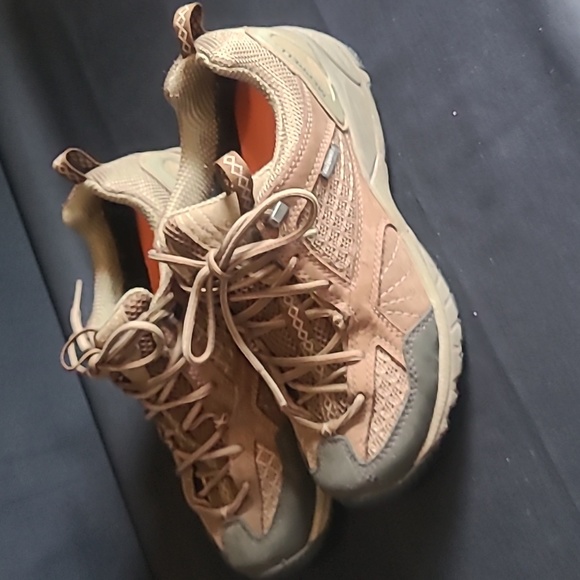 Women's Merrell 6.5 - Picture 2 of 7